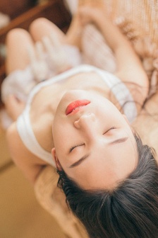 不知火舞和三个男孩